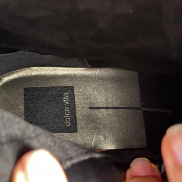 Dolce Vita Black Silver Lug Sole Horse Bit Leather Camros Harness Boot Women 7.5 - Picture 4 of 13